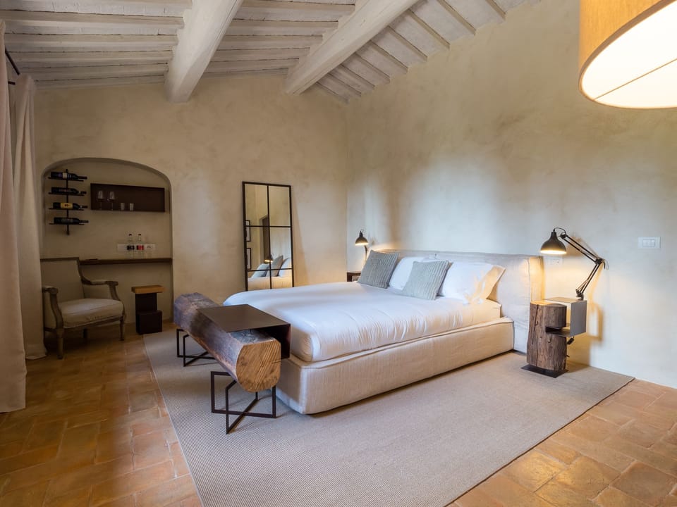 Superior Room | Premium bedding, minibar, soundproofing, iron/ironing board