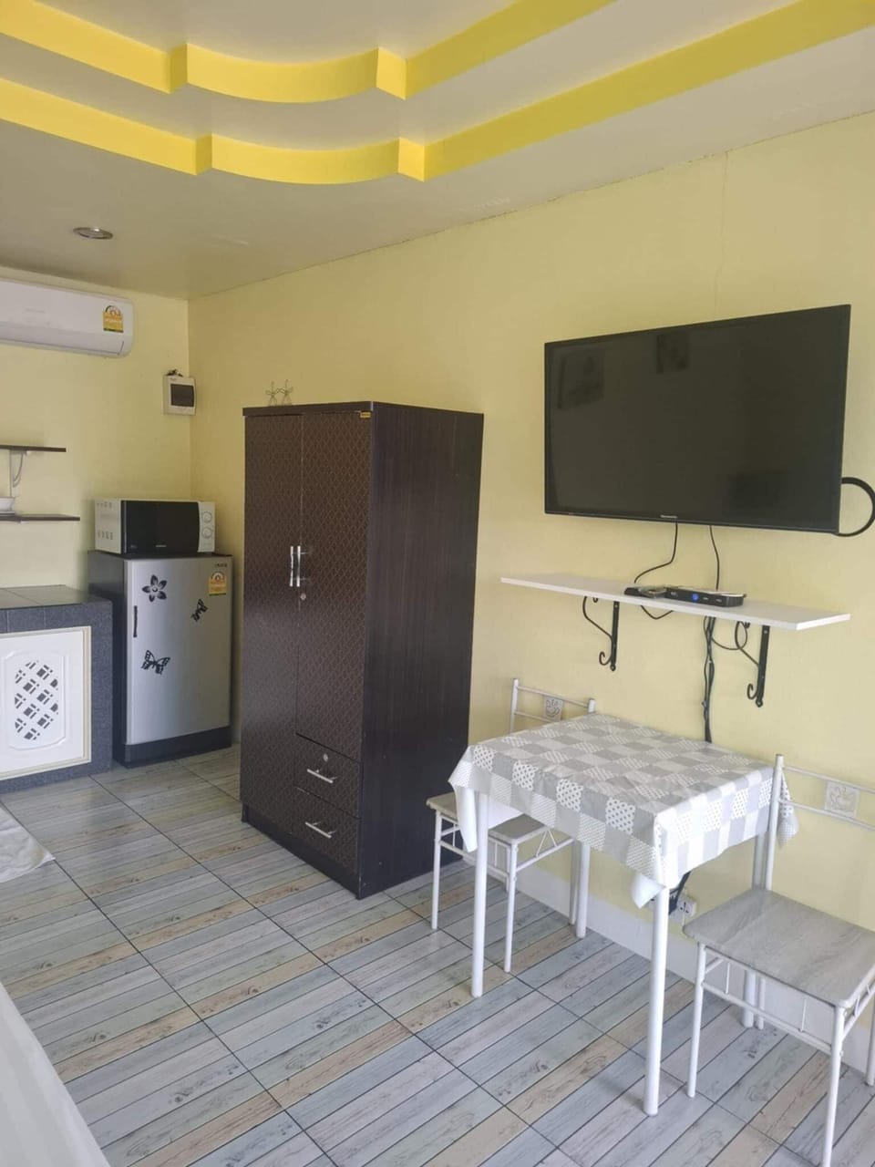 Deluxe Double Room | Desk, free WiFi, bed sheets