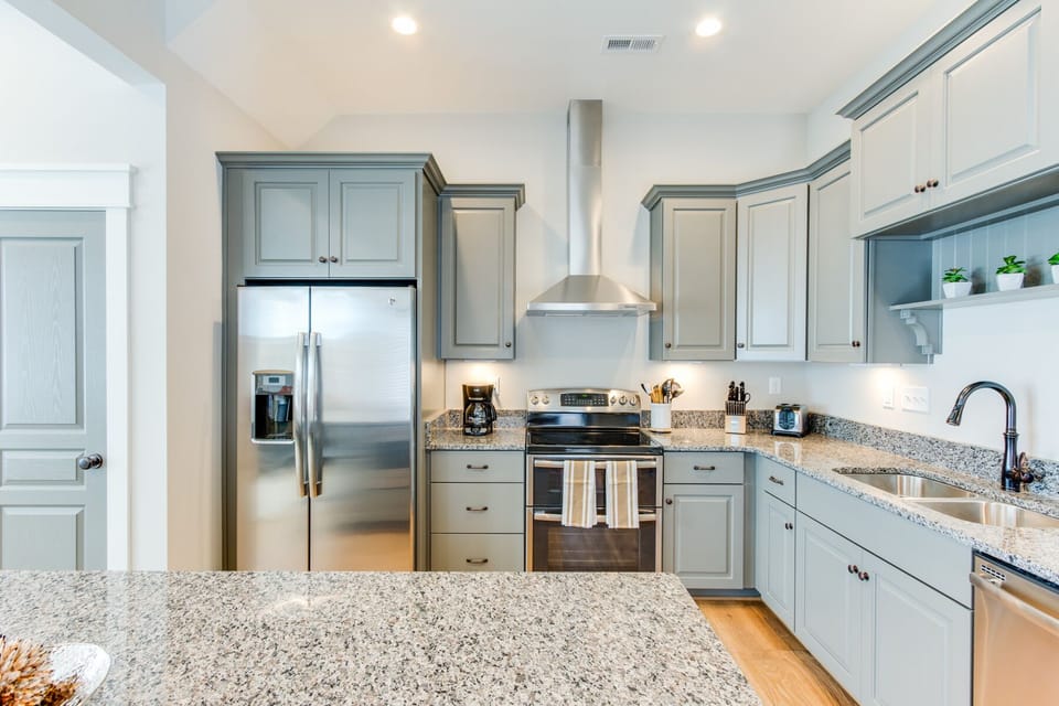 Fully Stocked Kitchen