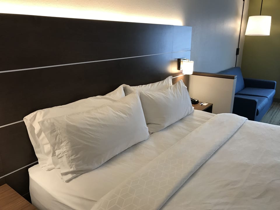 In-room safe, individually decorated, individually furnished, desk