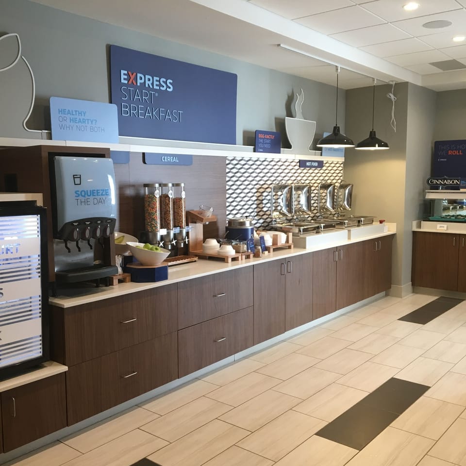 Free daily full breakfast