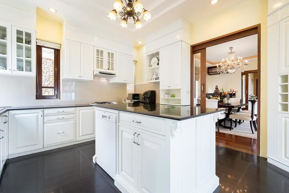 4 Bedrooms Luxury Villa with Ocean View  | Private kitchen | Coffee/tea maker, fridge, microwave, oven