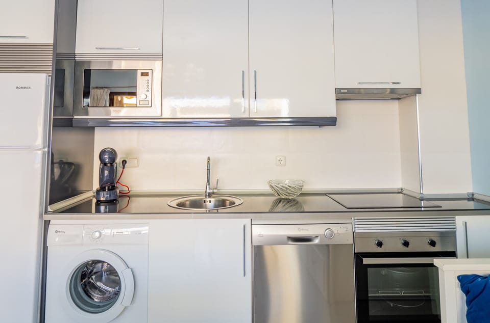 Enjoy the kitchen of this apartment in Torremolinos