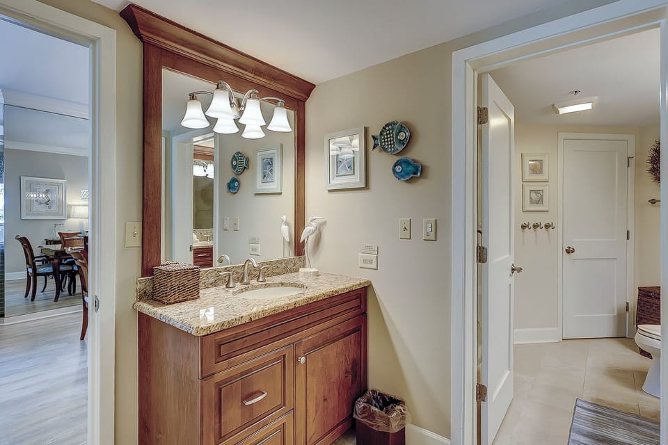 King bathroom
