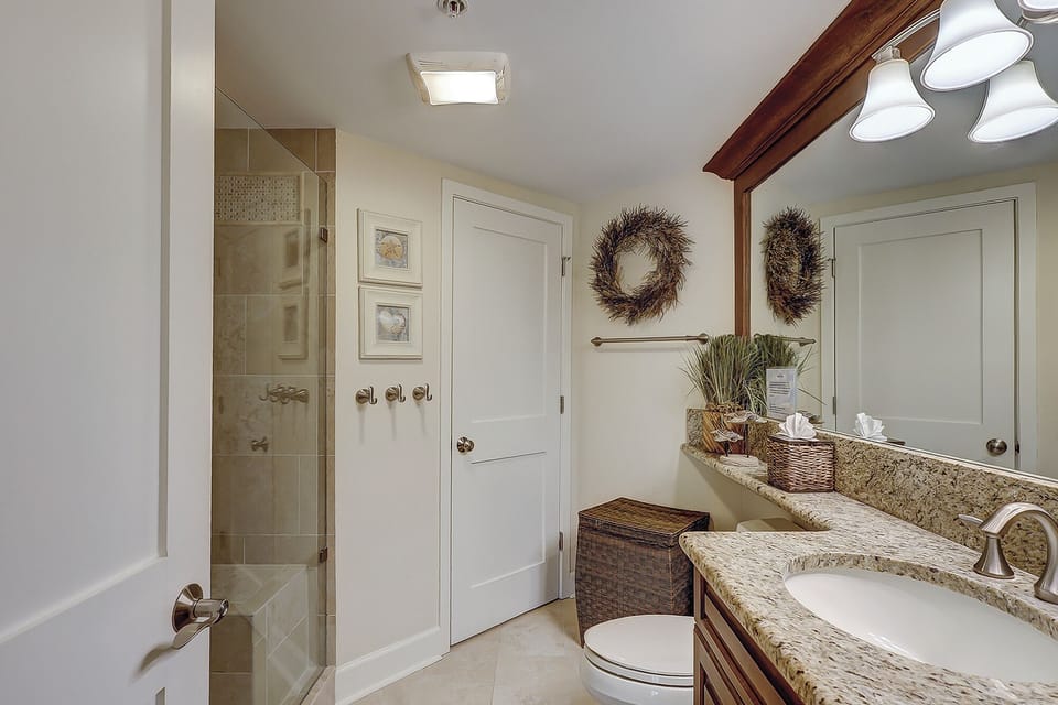 King bathroom