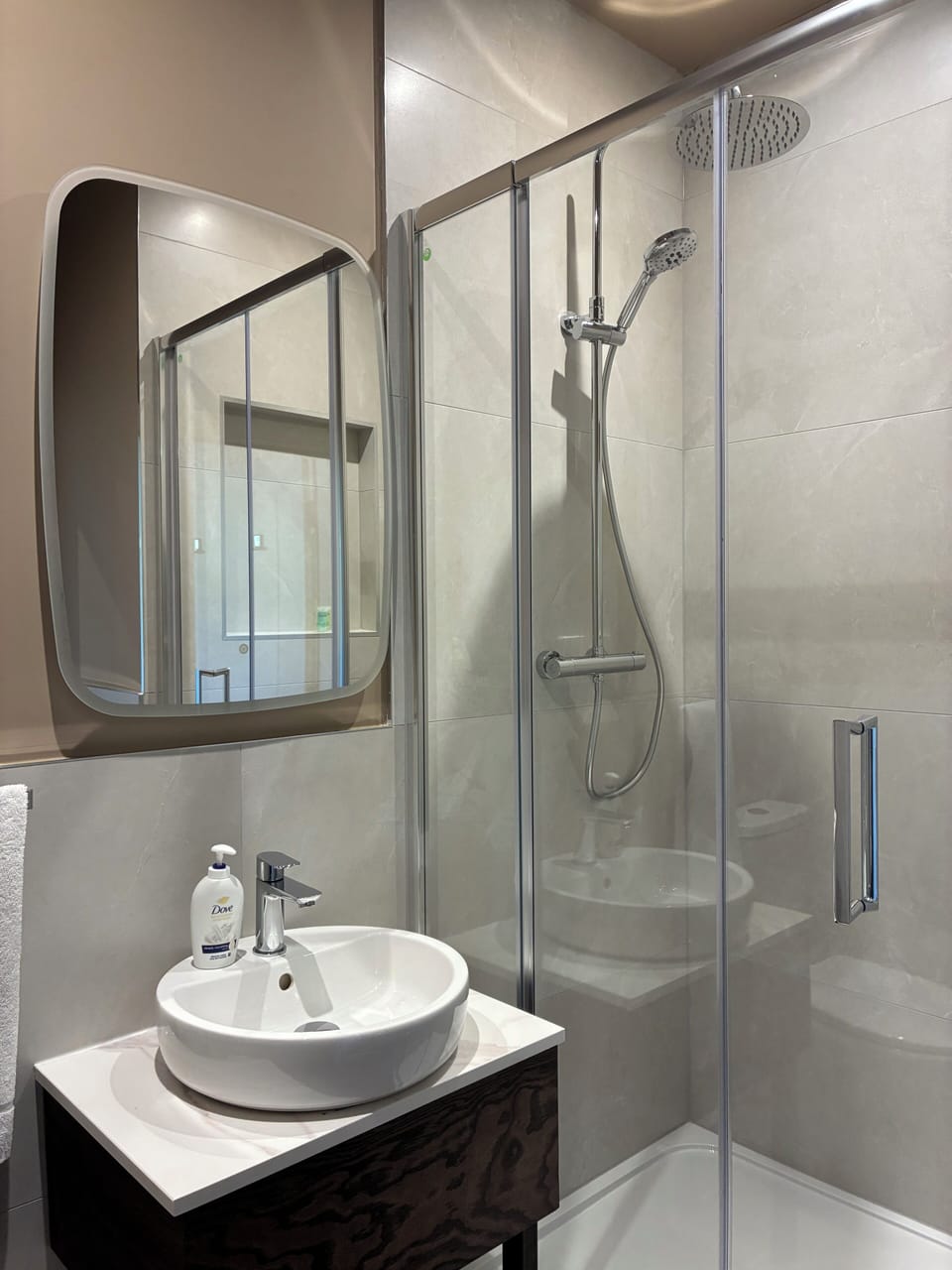 Superior Double Room, 1 Bedroom, Ensuite | Desk, iron/ironing board (on request), WiFi (free), bed sheets
