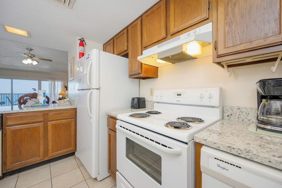 Feel at home as you prepare delicious meals for the family on vacation
