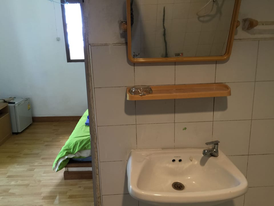 Superior Room | Bathroom sink