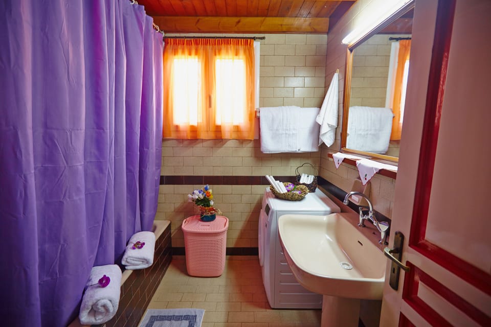 Anemelia Villa House in Peloponnese, Western Greece and the Ionian