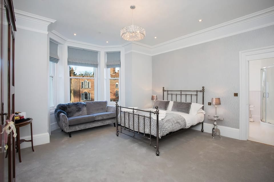 Deluxe Double Room, Ensuite (and Cathedral View) | 1 bedroom