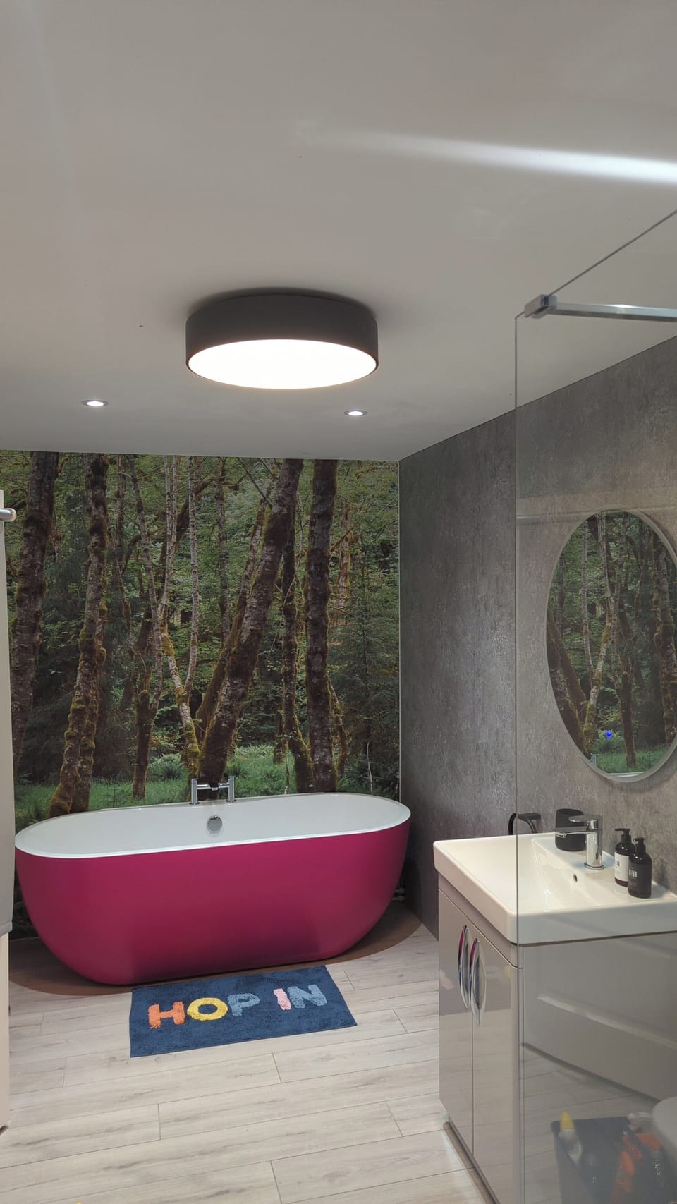 Family Cabin | Bathroom | Free toiletries, hair dryer, towels, soap