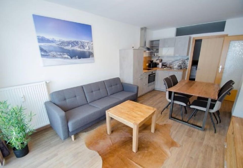 Apartment, 2 Bedrooms, Mountain View | Living area | Flat-screen TV