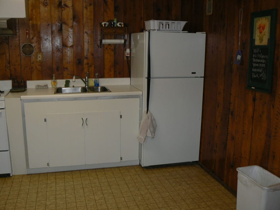 Kitchen with out new floor