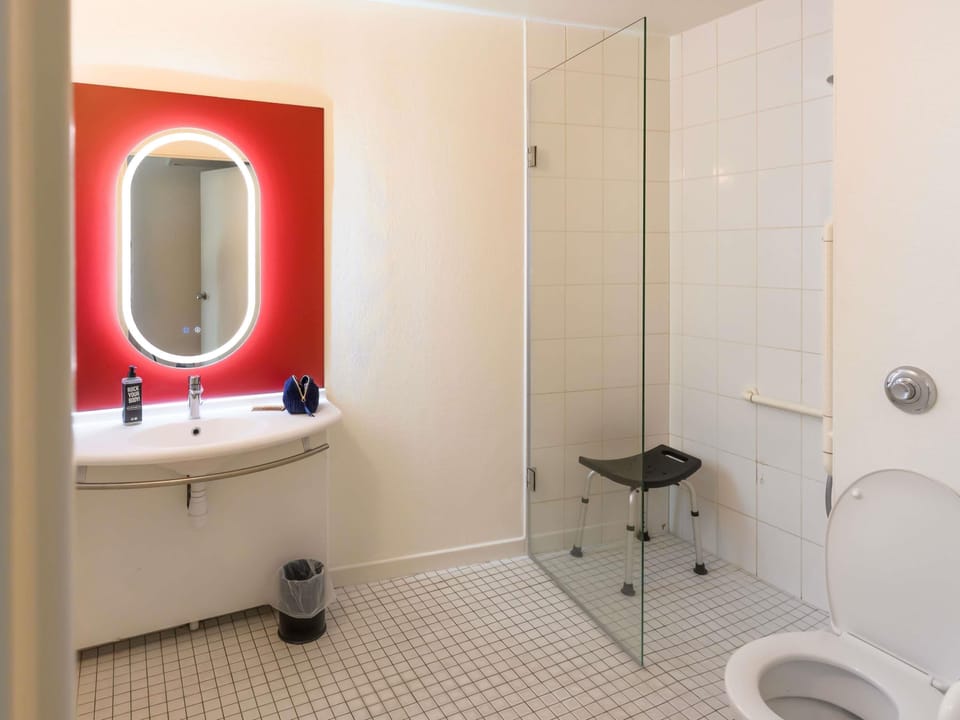 Standard Room, 1 Double Bed | Desk, blackout drapes, iron/ironing board, free WiFi