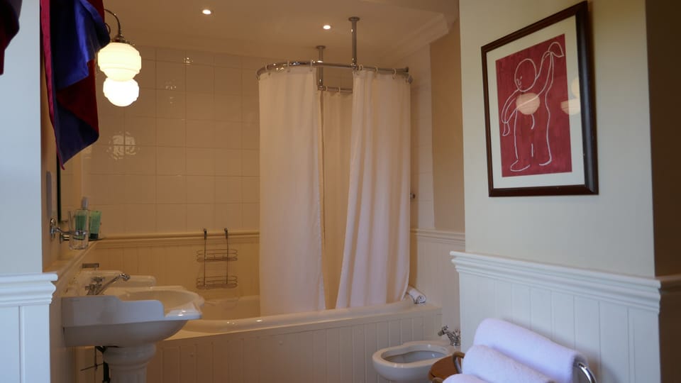 Superior Double Room, Ensuite | Bathroom