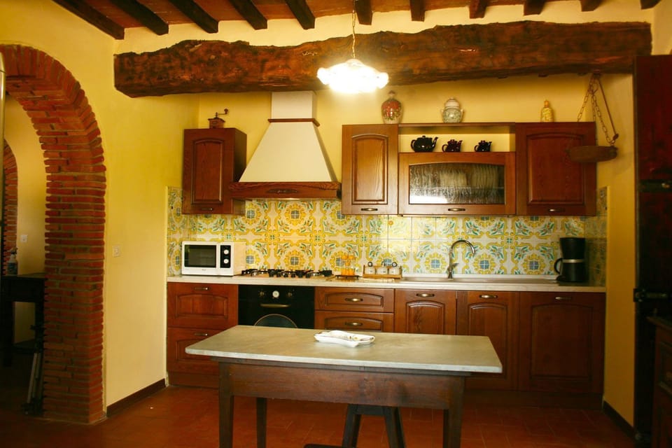 Villa, 2 Bedrooms | Private kitchen | Full-size fridge, microwave, oven, stovetop