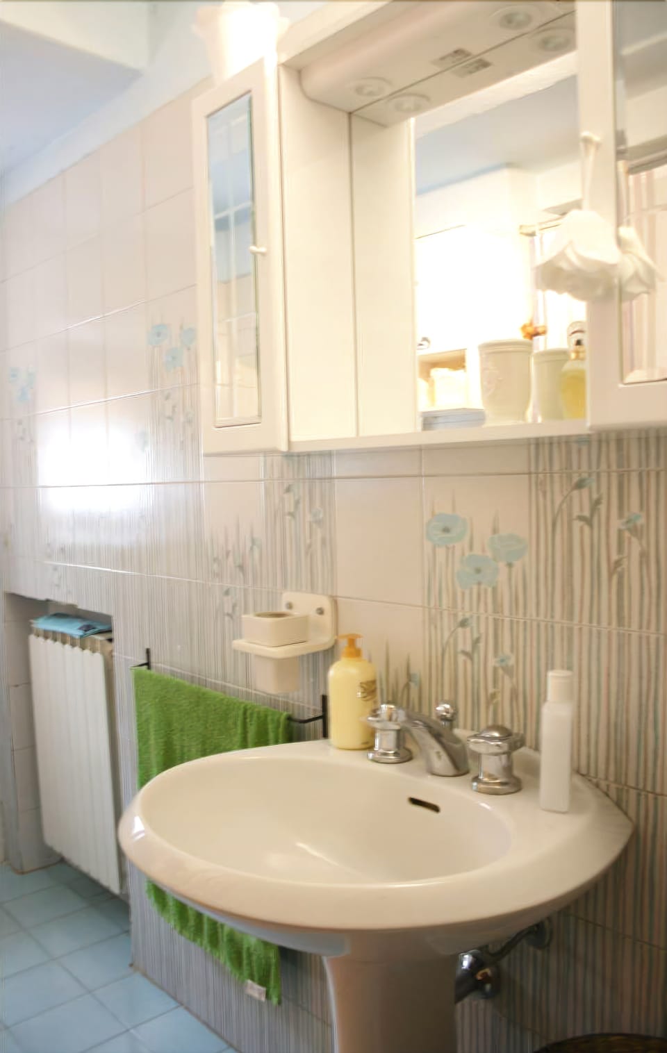 Villa, 4 Bedrooms | Bathroom sink