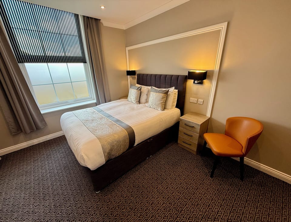 Superior Double Room, 1 King Bed, Accessible | In-room safe, iron/ironing board, free WiFi, bed sheets