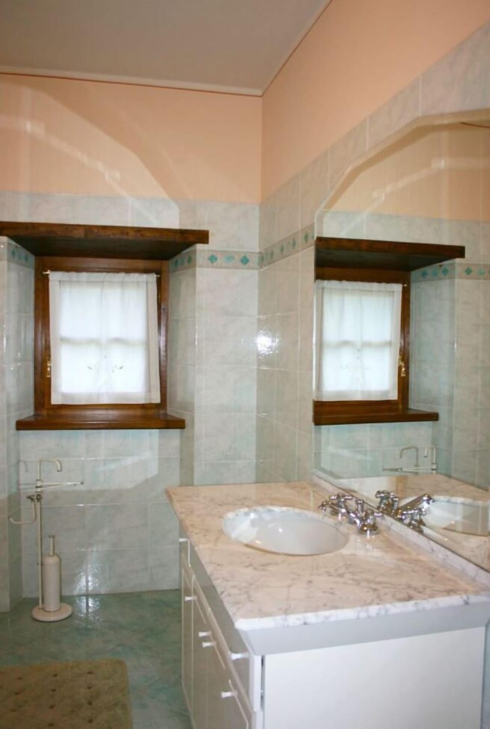 Villa, 4 Bedrooms | Bathroom | Shower, bidet, towels