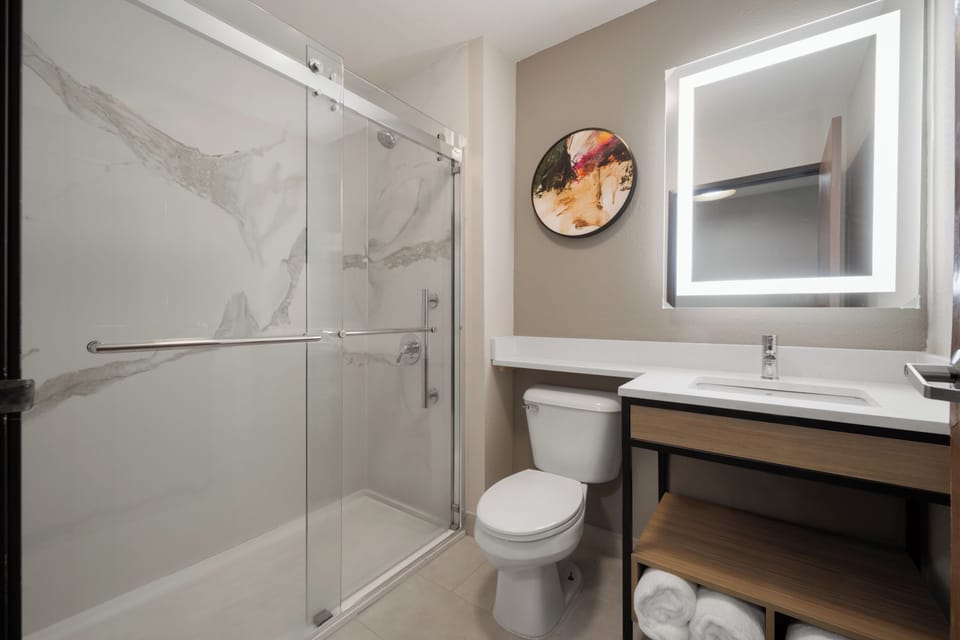 Shower, free toiletries, hair dryer, towels