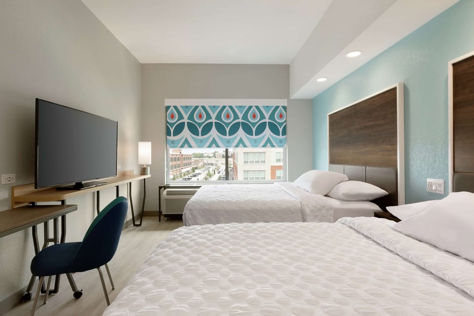 In-room safe, desk, laptop workspace, blackout drapes