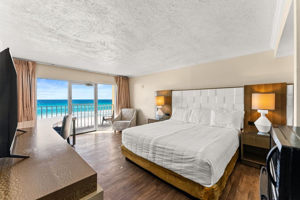 King Suite | Free WiFi, bed sheets