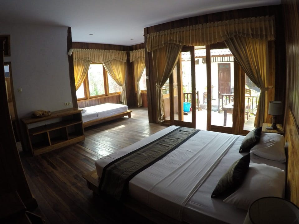 Junior Room, 2 Bedrooms, Terrace | Desk, rollaway beds (surcharge)