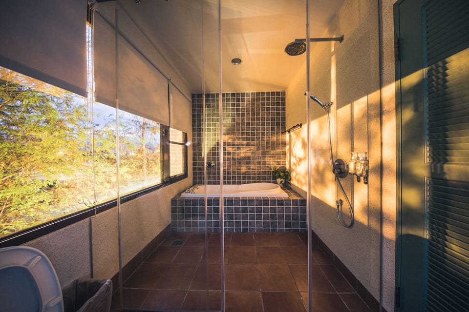 Superior Double Room, 1 King Bed | Bathroom | Separate tub and shower, deep soaking tub, rainfall showerhead