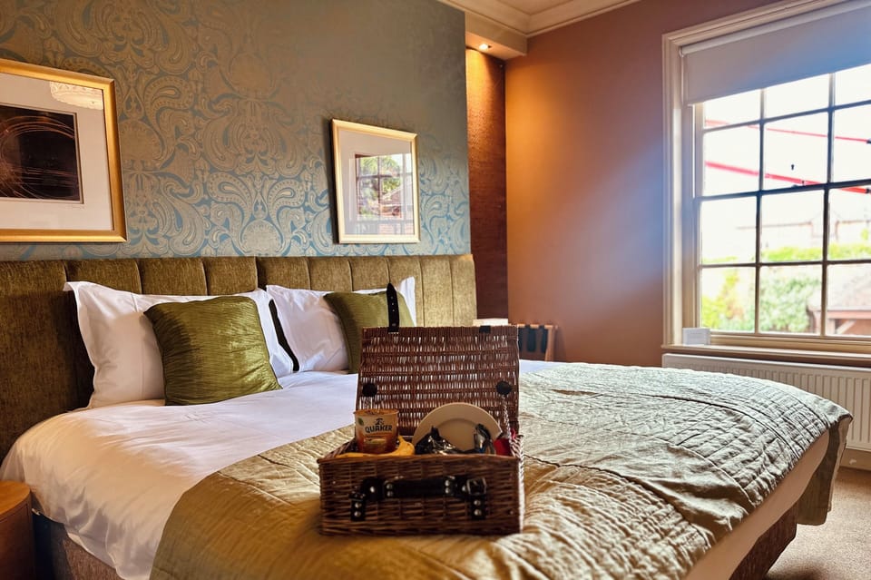 Executive Double Room | Hypo-allergenic bedding, in-room safe, individually decorated