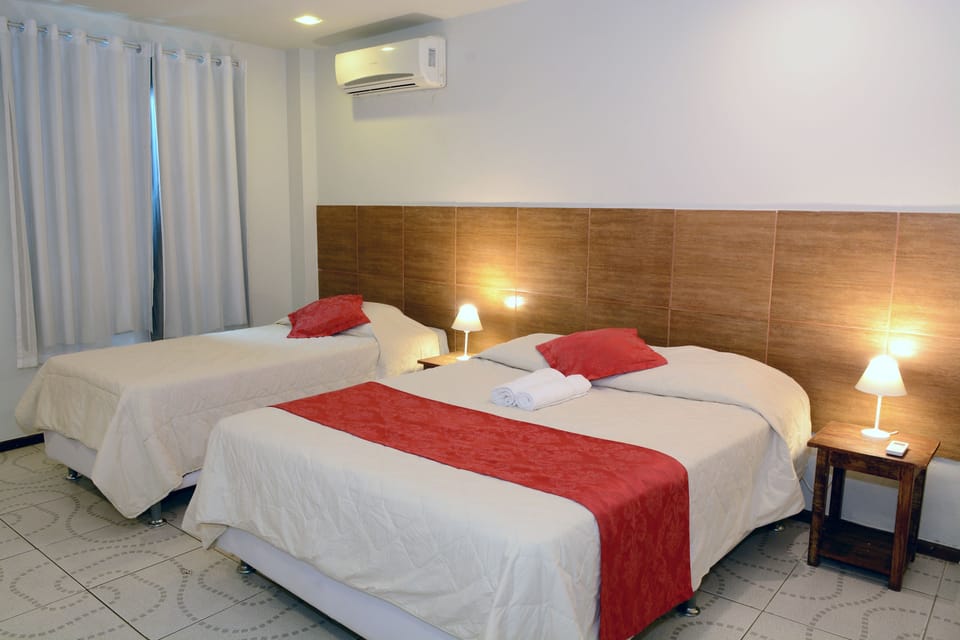 Standard Triple Room | Minibar, in-room safe, WiFi (free), bed sheets