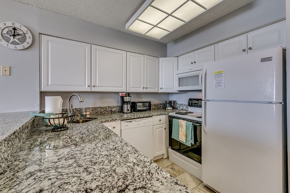 Kitchen, well equipped