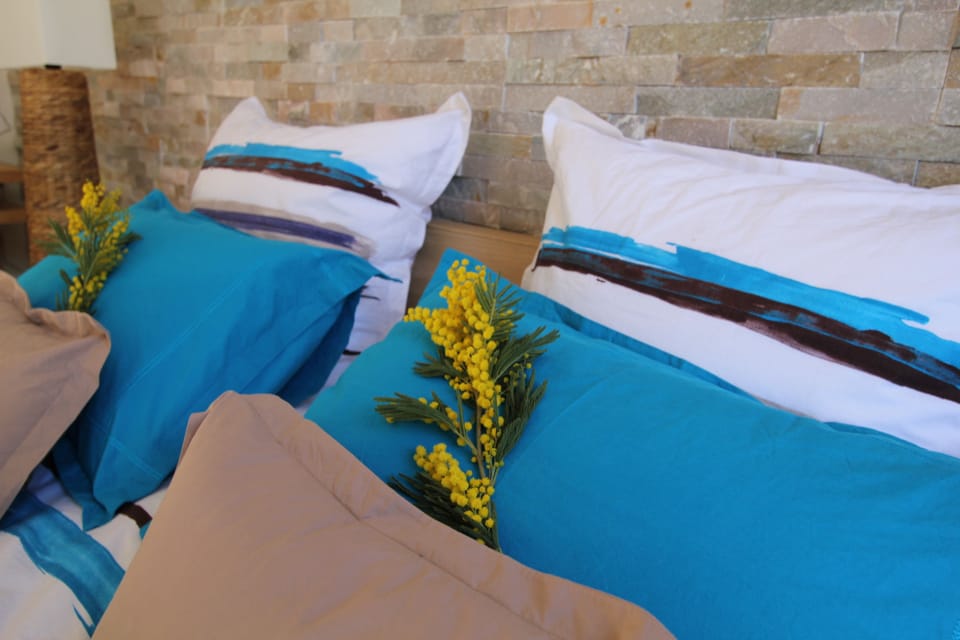 Egyptian cotton sheets, premium bedding, memory foam beds, in-room safe