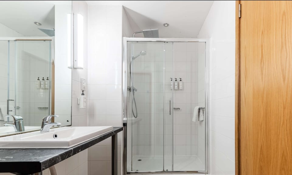 Standard Room | Bathroom | Free toiletries, hair dryer, towels, soap