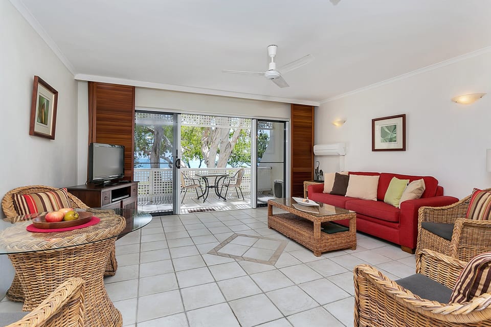 Living area view to sea