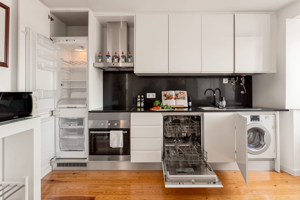 Fully equipped Kitchen | Brand new appliances and kitchenware