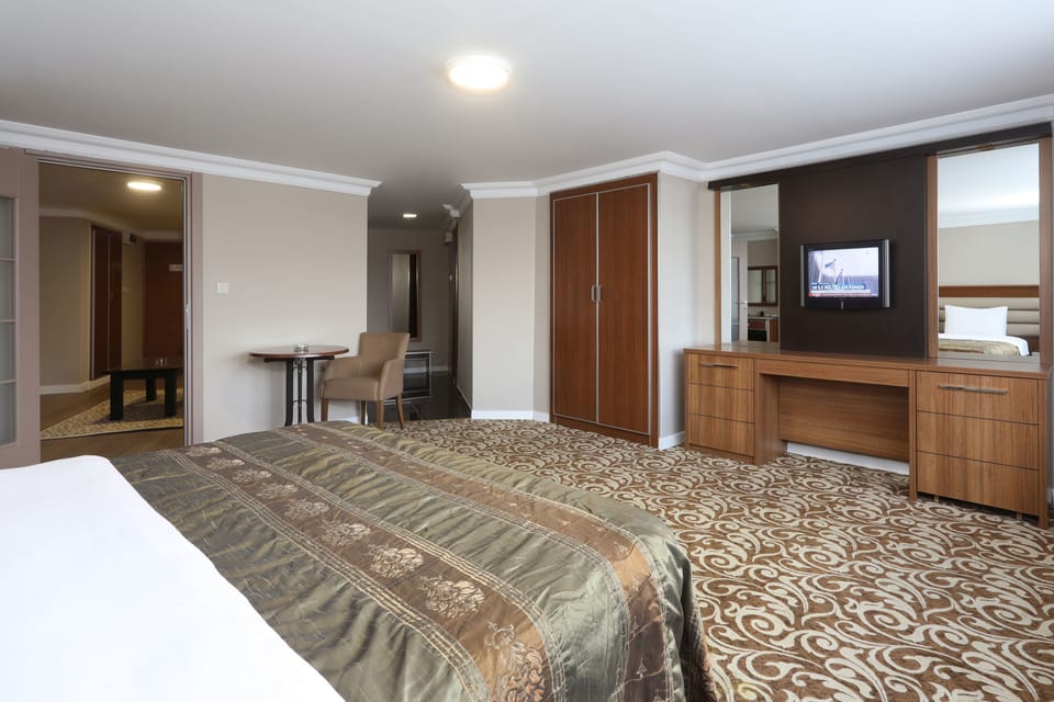 Premium bedding, minibar, in-room safe, desk