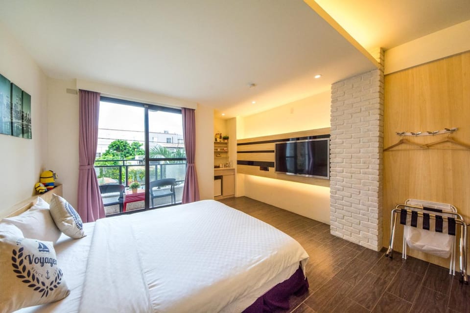 Minibar, in-room safe, desk, blackout drapes