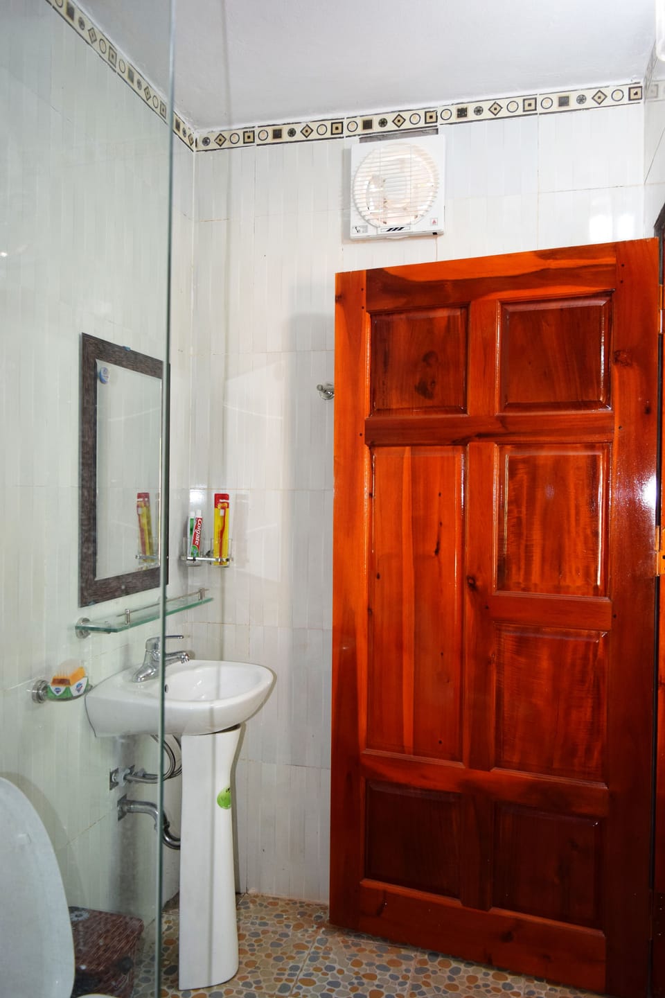 Family Quadruple Room, 1 Bedroom, Patio, Garden View | Bathroom | Shower, free toiletries, hair dryer, slippers