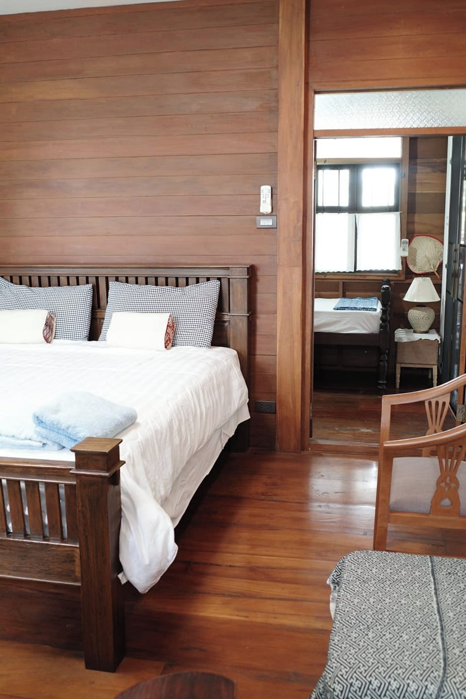 Lanna Style and Wooden Room 1 | Desk, free WiFi, bed sheets