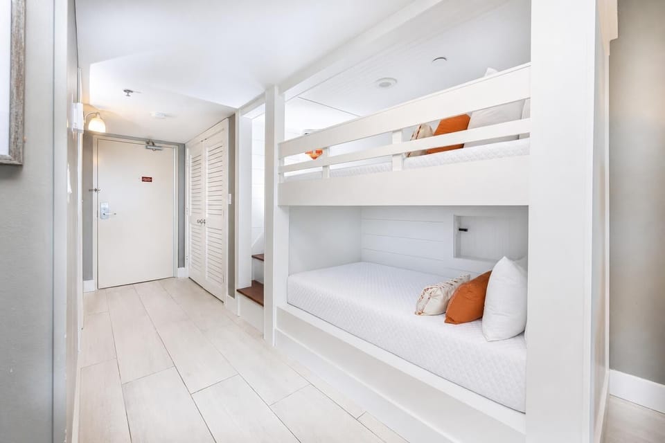 Two cozy twins make up this bunk area, great for the kids