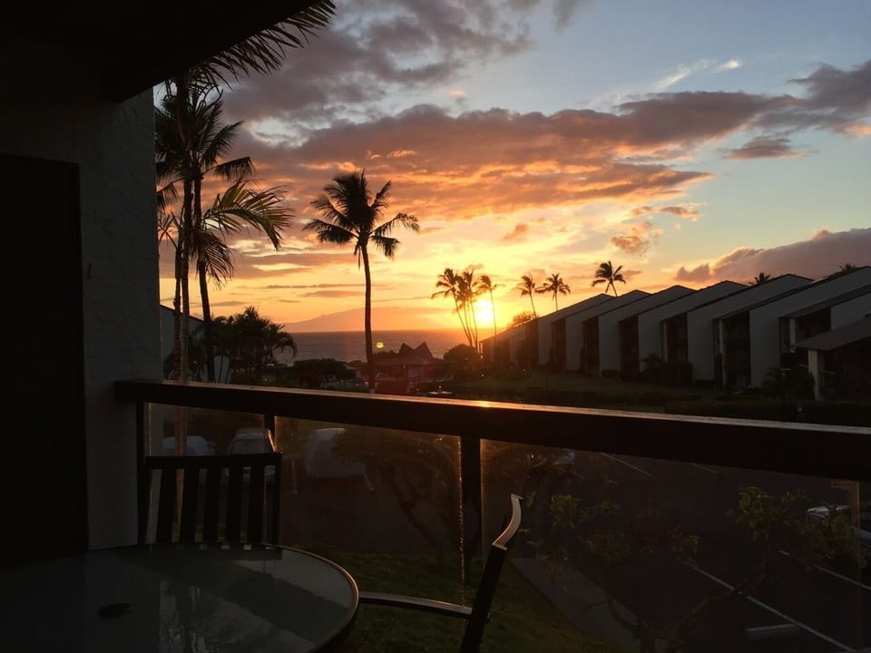 lanai sunset view
