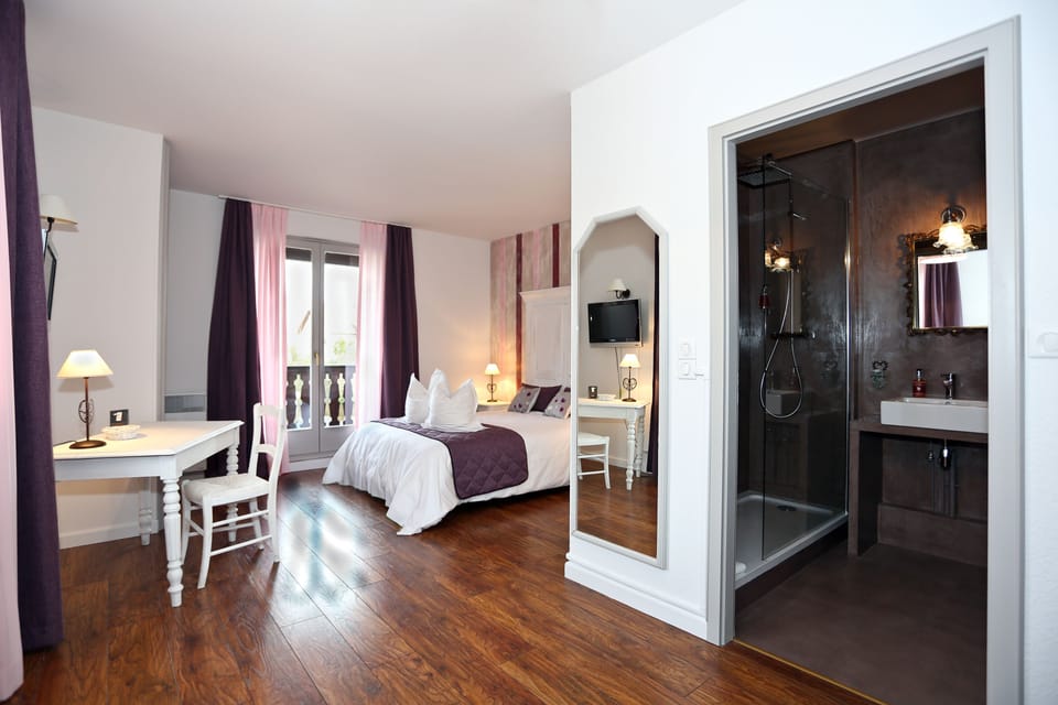 Iron/ironing board (on request), cribs (free), WiFi (free), bed sheets