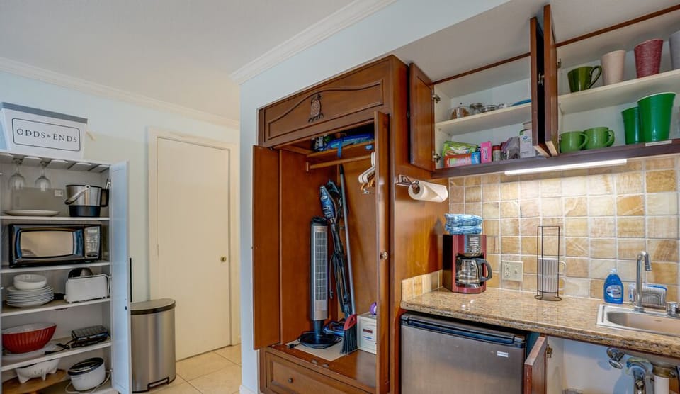 Kitchenette