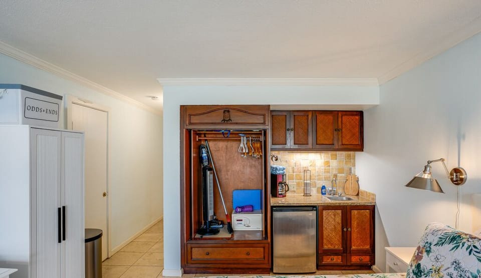 Kitchenette