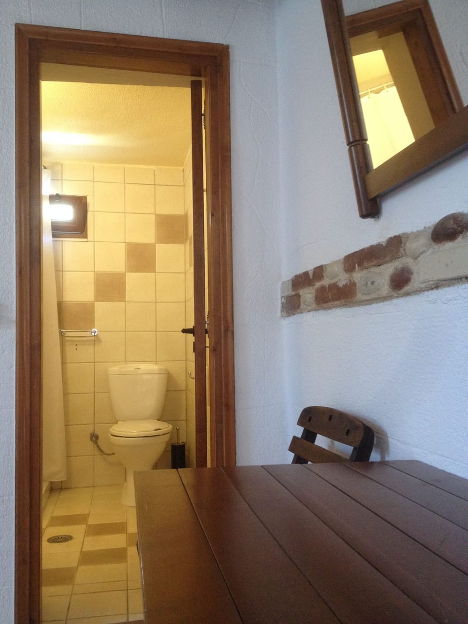 Superior Double or Twin Room, Hot Tub | Bathroom | Shower, free toiletries, towels, shampoo