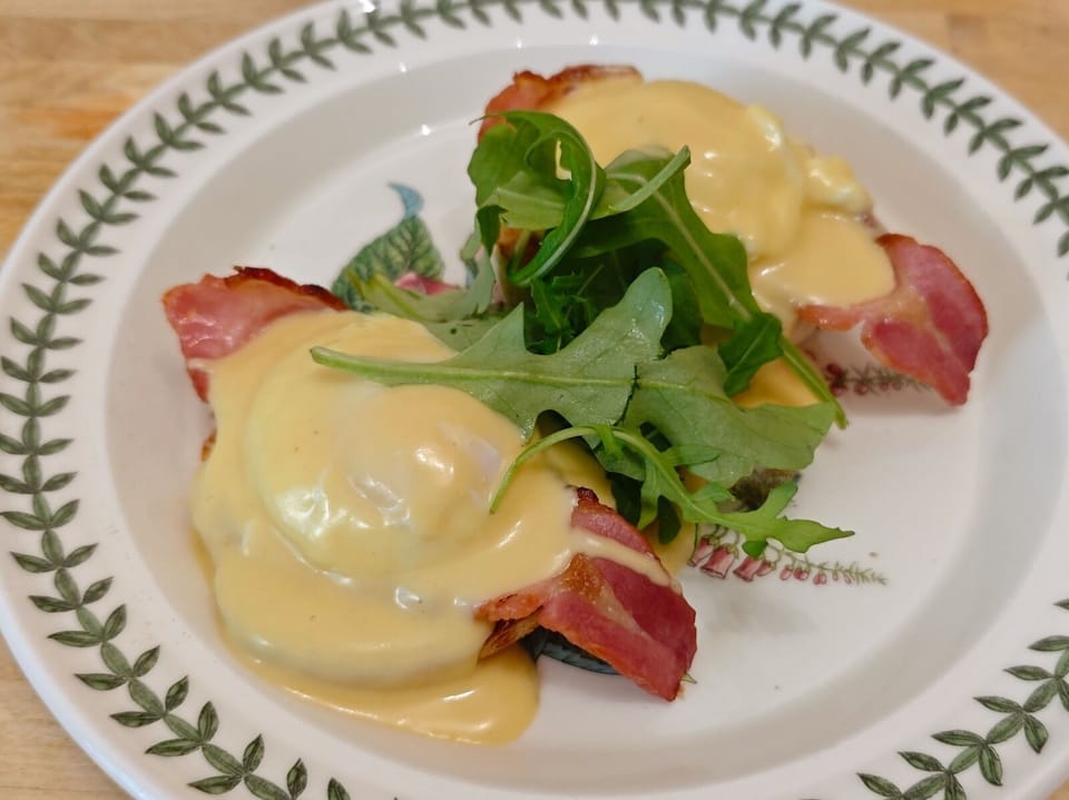 Free daily English breakfast