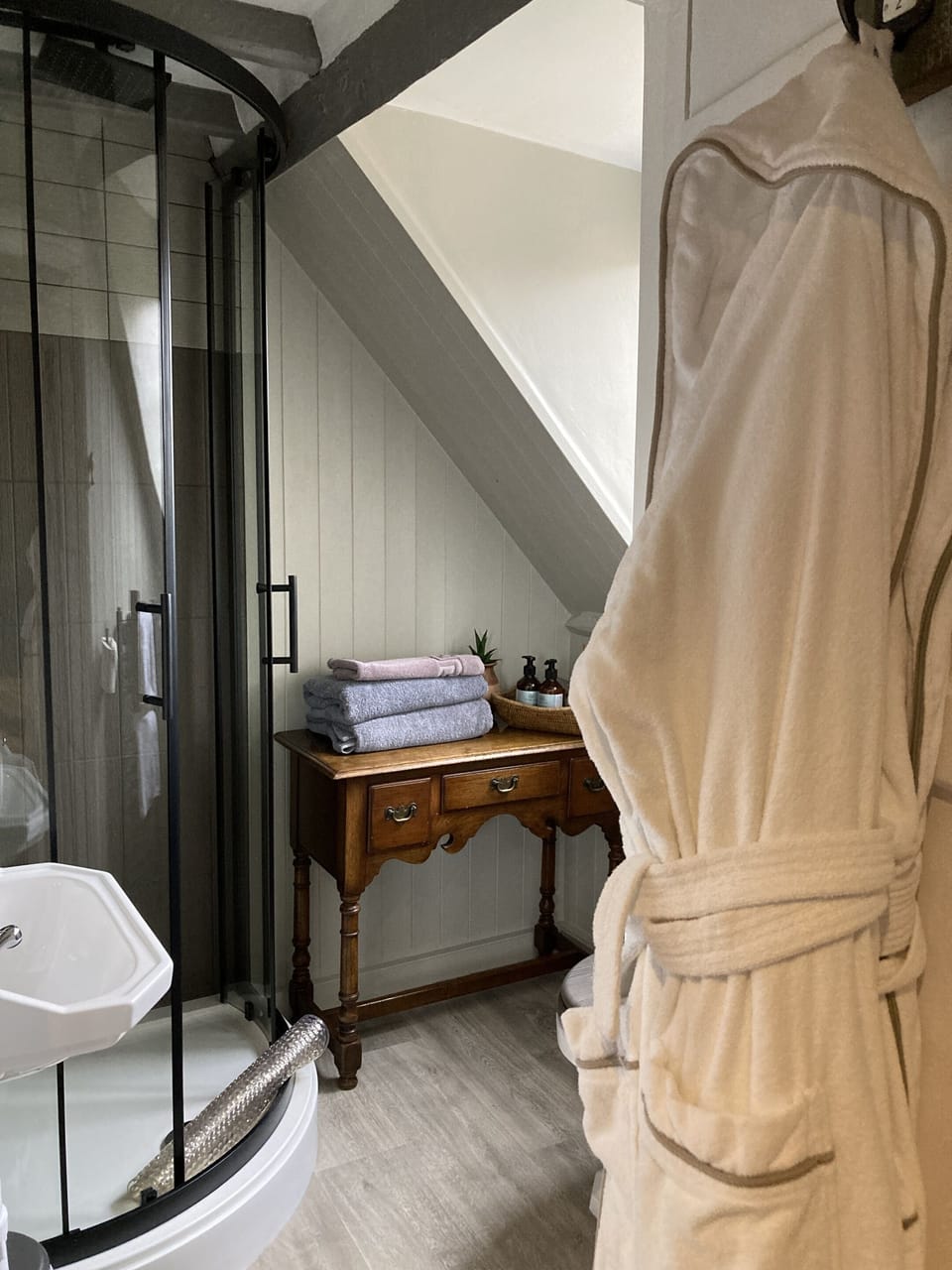 Double Room, Ensuite (Snug) | Bathroom
