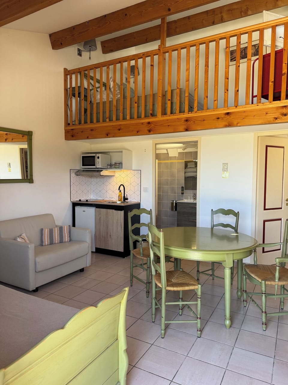 Family Duplex, Non Smoking, Air conditioning | Private kitchen | Fridge
