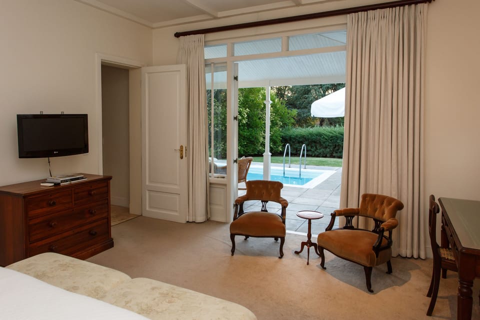 Executive Suite, 1 King Bed | Premium bedding, down comforters, minibar, in-room safe
