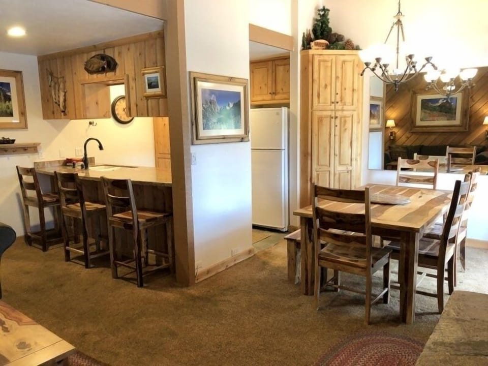 Bar and dining area